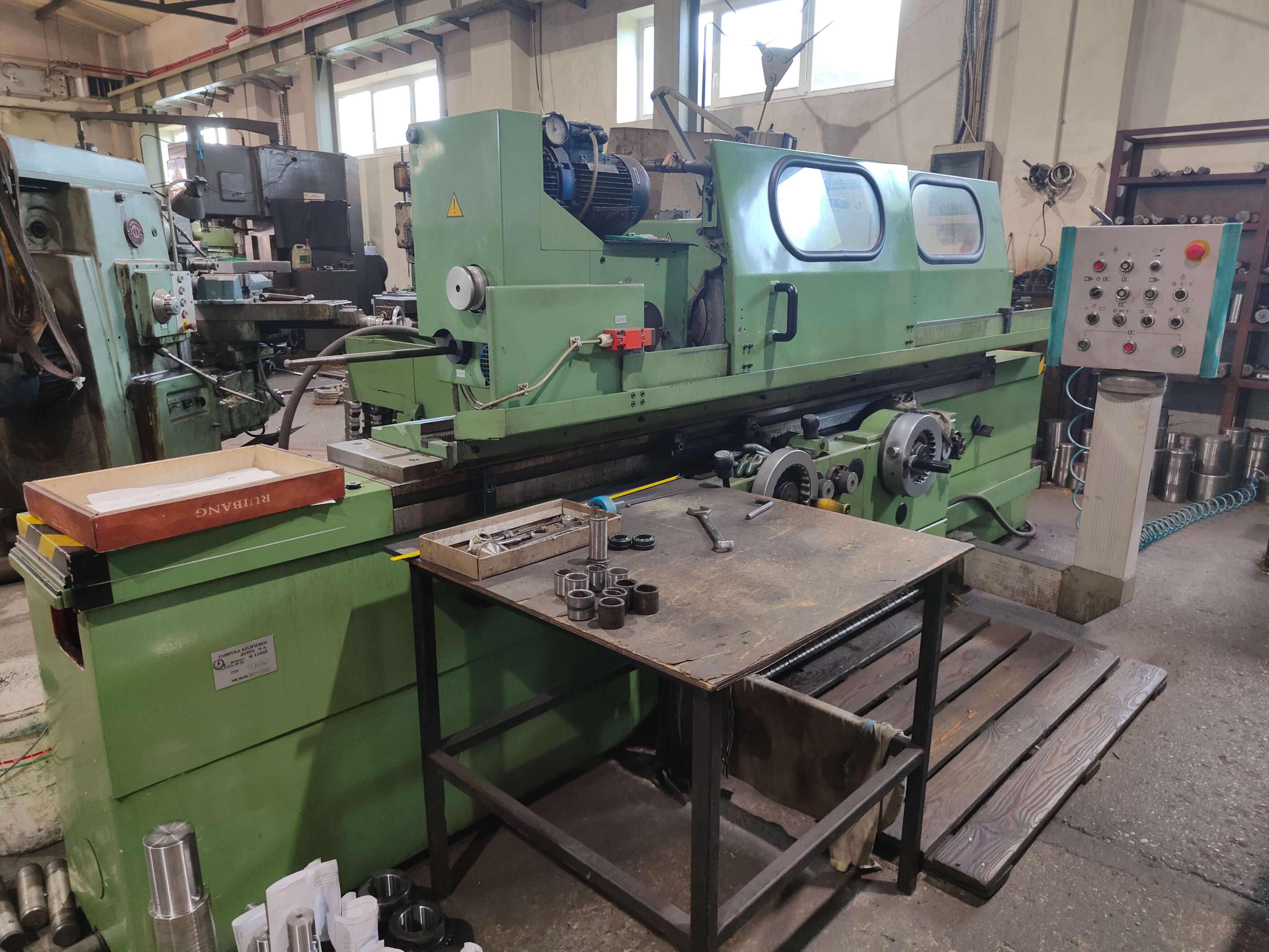 Szlifierka do wałków i otworów