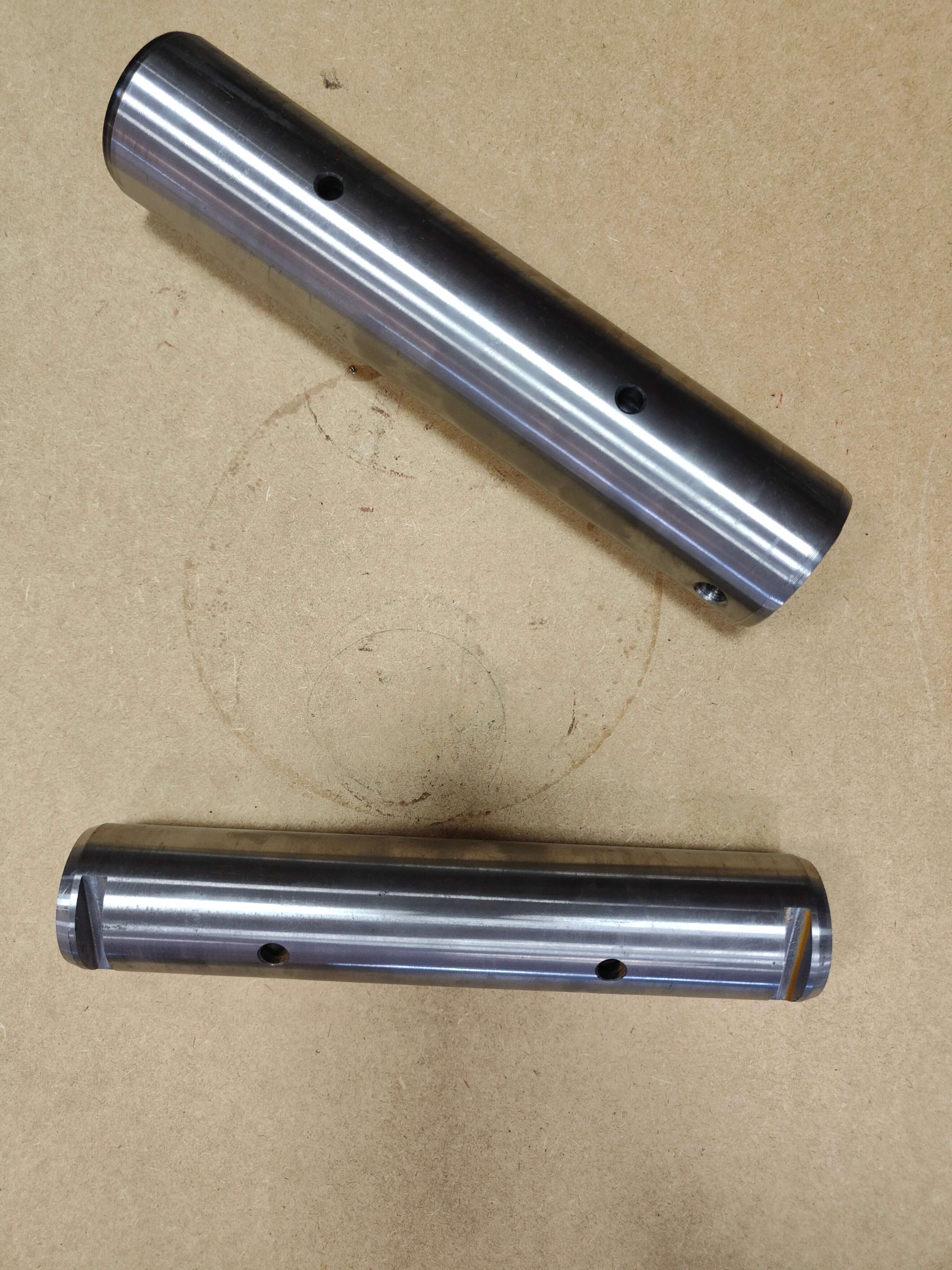 Hartowane sworznie łyżki i podnoszenia do Ostrówka