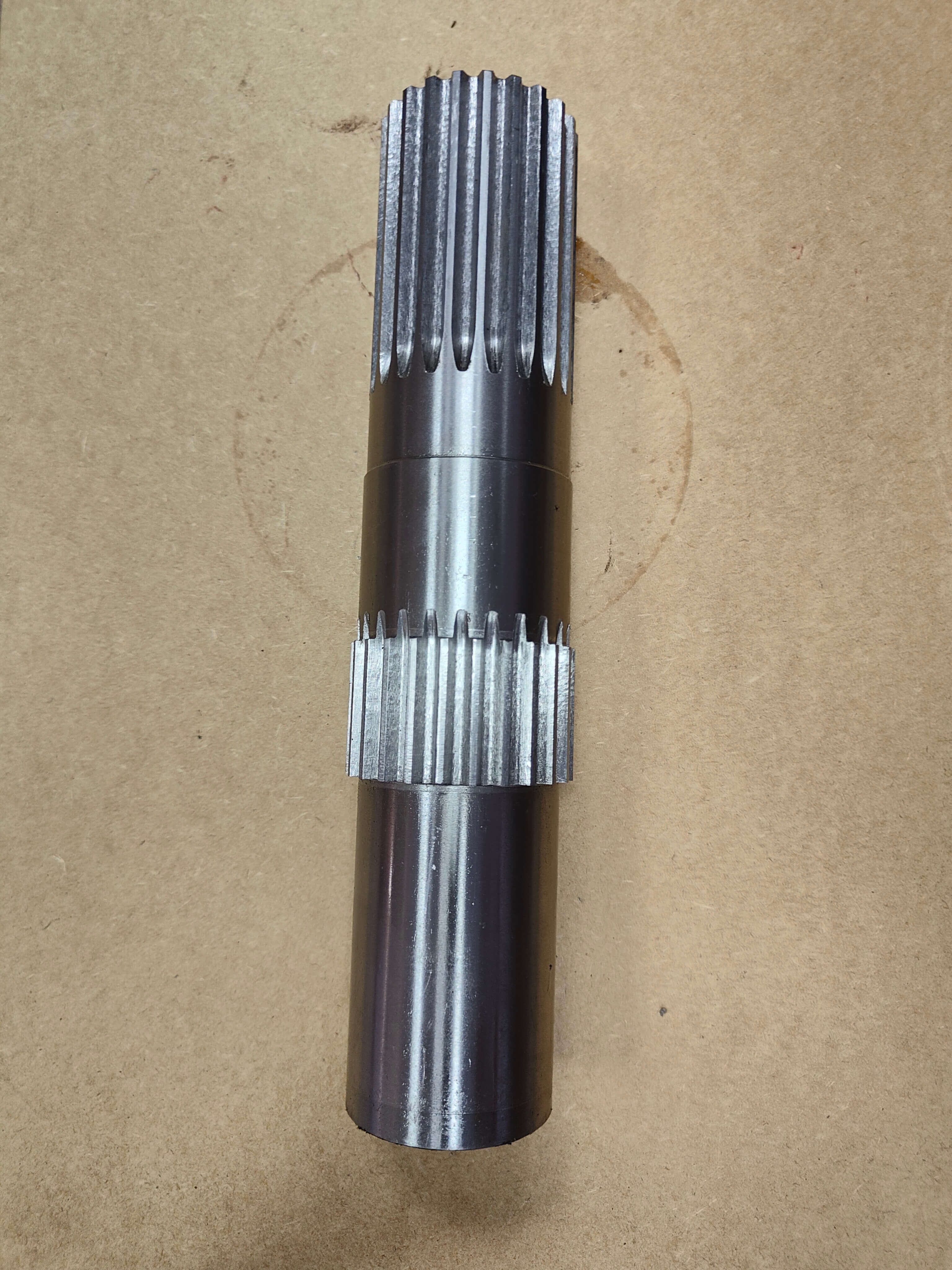 Wał mechanizmu obrotu do koparki Ostrówek